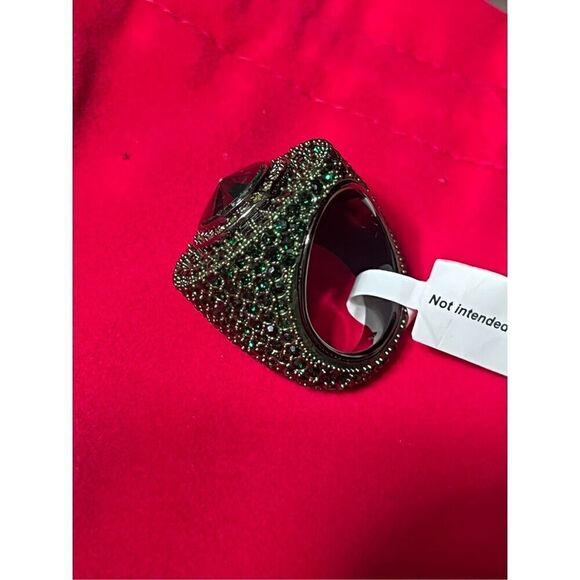 Kurt Geiger NWT Pave Emerald Octavia Ring Size 6 - Picture 3 of 8